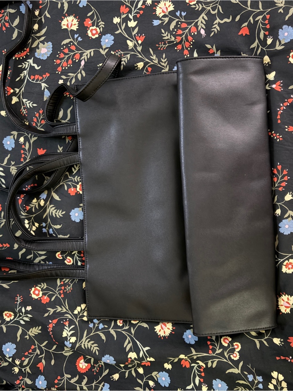 Telfar Medium Black Tote - Picture 5 of 7